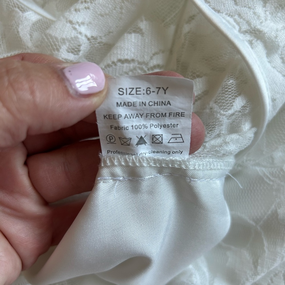 Lace off-white dress, sweet heart neck line w/ lining - Picture 8 of 9